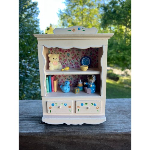Vintage 1980s nursery - nursery, shadow